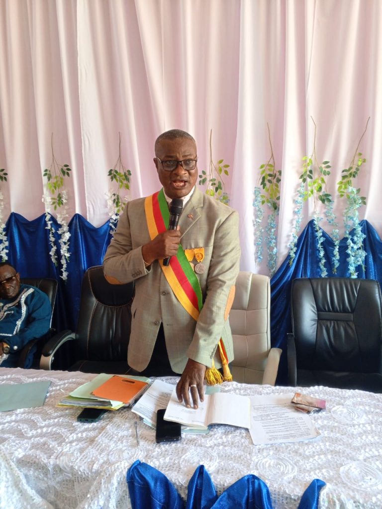 Konye Council Consults Population On Priority Development Projects The population of Konye has been consulted to suggest priority projects for the development of municipality which will be carried out by the Konye Council in the 2025 financial year. This was during a Citizens Consultation Debate ( Town Hall Meeting) on Friday, November 29, 2024, which brought together officials of Konye Council and representatives of the newly created Neighbourhood Committees of the 37 villages of Konye Subdivision. The consultation between the council and population is a new approach instituted by government of Cameroon to fast track the policy of decentralisation, local governance and development. It falls within the framework of Section 374(2) of Law No. 2019/024 of 24th December, 2019, to institute the General Code of Regional and Local Authorities, which calls for the participation of citizens in the actions of councils. The debate chaired by the Mayor of Konye, Dr. Barrister Musima George Lobe , in the presence of the Divisional Officer of Konye Subdivision (Konye DO), Attah Moses Ndep, who represented the Senior Divisional Officer for Meme division (Meme SDO), Chamberlin Ntou'ou Ndong, supervisory authority of councils in the division, was attended by its statutory members. In his address during the meeting, Mayor Musima Lobe noted that the Citizens Consultation Debate is not a mere formality, but a fundamental pillar for democracy as propagated by the Head of State, President of the Republic, His Excellency Paul Biya. He said the Town Hall Meeting required for the executive of Konye Council to consult with stakeholders so as to come out with the budget. To Mayor Musima, Konye Council has been striving to surmount its development challenges with the provision of basic infrastructures being its priority concern, with major projects already realised. However, he regretted the council is limited in financial resources as far as its internal revenue is concern and as such, relies mostly on devolved resources from the government ministries in Yaounde for the execution of projects in the municipality. He was happy for the setting up of a project development bank in the municipality from which projects will be selected in the next 3 years for execution in the various communities. It was on the strength of the knowledge acquired from the briefing given by the mayor that the population came up with some priority projects in the various communities from which the Councillors of Konye Council are expected to deliberate and adopt in the upcoming council session for its budget for the 2025 financial year. These projects include the construction of a community hall at Kombone; construction of an integrated health centre at Wone; construction of a slaughter house at Koba market; rehabilitation and equipping of Konye Council Business Centre; acquisition of land for the construction of Konye Council Projects (phase 1); construction of pylon and equipment to Konye Council Community Radio; construction and equipment to a fish pond in Konye; construction of Konye Council chamber; completion of woks on Konye Council Guest house; rehabilitation of Koba-Mambaba farm to market road, and; rehabilitation of Illeh-Lobongi farm to market road. Speaking later, the representative of Meme SDO reiterated the importance of the policy of decentralisation, stating that it has come to stay and right at the door steps of the population. He called on the population of Konye Subdivision to collaborate effectively with the council as well as contractors for the selected projects to be realised throughout the subdivision. The various projects after adoption are expected to be financed with the internal funds of Konye Council, Public Investment Budget (PIB), Special Council Support Fund for Mutual Assistance (FEICOM) as well as funds for local governance and resilient communities projects known in its french language acronym as Prolog. These projects will add to some already completed and others in progress in a bid to transform the municipality towards emergence. The Citizens Consultation Debate was an opportunity for the stakeholders to make meaningful recommendations which were shaped to tie up with the financial power of the council and its partners. With many attractive projects already selected and awaiting budgetary approval, Konye Council Mayor Dr. Barrister Musima George Lobe is optimistic that the population of Konye will greatly benefit when the projects are realised.