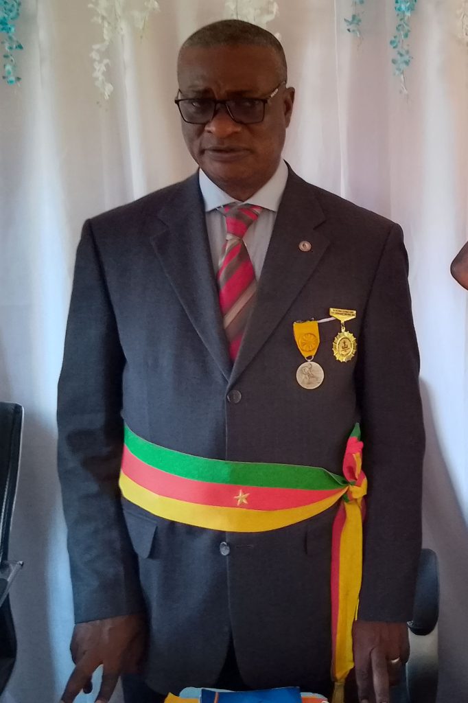 Meme

Konye Council Makes Significant Progress In PIPs Execution.

  The Konye Council, situated along the Kumba-Mamfe road in Meme Division of the South West region, has made significant progress in the realization of Public Investment Projects, PIPs in the Division. This was noticed on July 24, 2025 at the Divisional delegation of the Ministry of Planning, Economy and Regional Development, MINEPAT, during the second quarter Divisional participatory follow up committee meeting for the execution of the Public Investment Budget, PIB of Meme Division.
  The meeting supervised by its Vice Chair, Francisca Nzemenjou, also had in attendance, the Divisional Delegate of MINEPAT, Stephanie Tankeu, Mayors, Heads of de-concentrated services, Contractors, Traditional rulers and cross section of the population.
  Welcoming the participants, the Vice chairperson, thanked all for coming and requested for a candid and collaborative deliberation. 
  According to the statistics communicated by the Divisional Delegate of MINEPAT, the Konye Council integrating with more projects in the hinterlands, has scored a 40.13 percent  of its 11 projects envisage for the 2025 fiscal year. 
  The projects under construction include among others, the rehabilitation of the Koba- Mambaba road( 12 km), the construction of an integrated health center at Wone, the equipment of the Konye Council Community Radio( KCCR), the rehabilitation of the Konye Council Buisness center at Ngolo-bolo, the construction of a slaughter house at Koba market, the construction of a Fish pond at Konye, the construction of a market hangar at Lobange, the construction of a nursery block at GNS Dipenda and the equipment of the nursery block at GNS Dipenda.
  The figures also placed the Kumba III Council with some 11 projects at the top in the execution of projects in the Division with a 46.14 percent increase, far from the 10.16 percent it scored at this time of the year in 2024. Kumba II Council with headquarters in Fiango emerged 2nd with a 40.41 percent of the execution of its 10 projects, while the City Council tailed the chart with 11.35 percent of its two projects that are undergoing construction. A noticeable drop in the realization of projects, came from the Mbonge Council that had a 21.35  percent realization of its projects, down from the 51.49 percent it had during the second quarter of the Divisional participatory meeting in 2024.
  While lauding Councils that keeps on fostering progress and development in their respective municipalities, she as well called on Councils that are lagging behind to improve and queue up with their peers by puting in more energy to develop their communities.
    In her closing remarks, Zemenjou Francisca urged the various stakeholders to personalized projects to yield better results. She however frowned at Councils that are not represented during such sessions, as she underscored that the government is puting in much which the various authorities need to defend by executing the projects effectively.