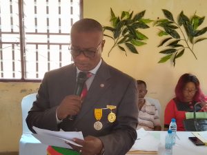 Meme:Konye Council Adopts 2024 Accounts The 2024 accounts of the Konye Council in Meme division of the South West Region, have been adopted. This was during the first ordinary session of the Council for the year 2025, dedicated to the examination and adoption of the Administrative, Management and Stores Accounts of the Konye Council for the 2024 financial year. The session was chaired by the Mayor of the Konye Council, Dr Barrister, Musima George Lobe, in the presence of the Divisional Officer of Konye Sub-division, Attah Moses Ndep, representing the Senior Divisional Officer, SDO, for Meme Division, Chamberlin Ntou'ou Ndong, supervisory authority of Councils in the Division. Addressing the plenary, Mayor Musima Lobe stated the year under review operated on an approved budget of 999,500,000 FCFA, balance in revenue and expenditure. In the course of the year, the administrative accounts present a balance sheet as follows: budgeted revenue 999,500,000 FCFA, Realized Revenue 511,532,387 FCFA, Percentage realized 51.18. The council registered a slight increase in the percentage of realization compared to the previous year 2023. The realized revenue for the 2024 financial year increased from 46.68 percent to 51.18 percent, a 4.5 percent increase. There was also an increase at the level of recurrent expenditure, where the council moved from 14.71 percent last year to 19.98 percent this year, giving a 5.27 percent increase. The budgeted investment projects of the council for 2024, stood at 608,052,255 FCFA, for which seven were Public Investment Projects, five executed while two are ongoing. Projects Executed The financial year 2024 witnessed the construction of a nursery school block at G.N.S Konye under the Ministry of Basic Education; extension of 60 solar lights to Ndoi and Kokaka from the Ministry of Decentralisation and Local Development; construction of a modern poultry farm in konye under the Ministry of Livestock, Fisheries, the Animal Industries; equipping of a municipal library in konye Town by the Ministry of Arts and Culture, and; provision of support equipment to Common Initiative Groups, CIGs, in Konye Sub-division by the Ministry of Small and Medium-sized Enterprises, Social Economy, and Handicrafts; Ongoing Projects These include the rehabilitation of the Kombone Bafaw-Lobange-Illeh farm to market road, and; the rehabilitation of the Wone-Dipenda-Koba-Ibe mi farm to market road. Projects not executed The construction of a modern council chamber in konye Town by FEICOM is yet to commence due to non-compensation of the land expropriated for the purpose. At the moment, all has been put in place for the project to commence. "So far, we have a total execution rate of 81.875%," the mayor stated. On his part, the representative of Meme SDO called on Municipal Councillors to fulfill their civic duty by registering and sensitizing the population to enroll on the electoral register for upcoming political consultations in Cameroon.